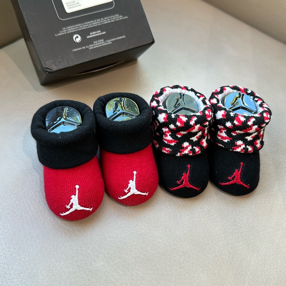 Jordan Baby Newborn Infant Boys’s' Booties 2 pk